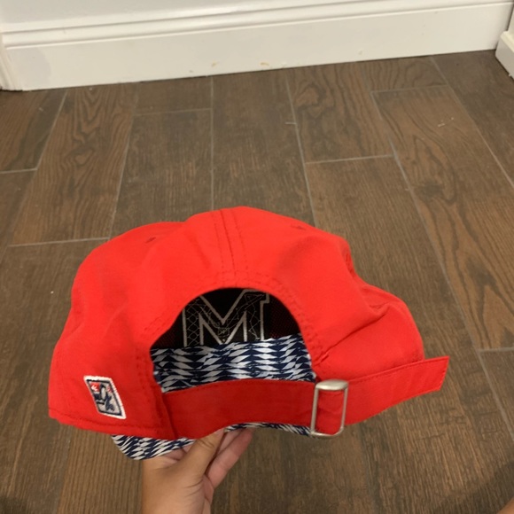 Hat - Picture 2 of 3